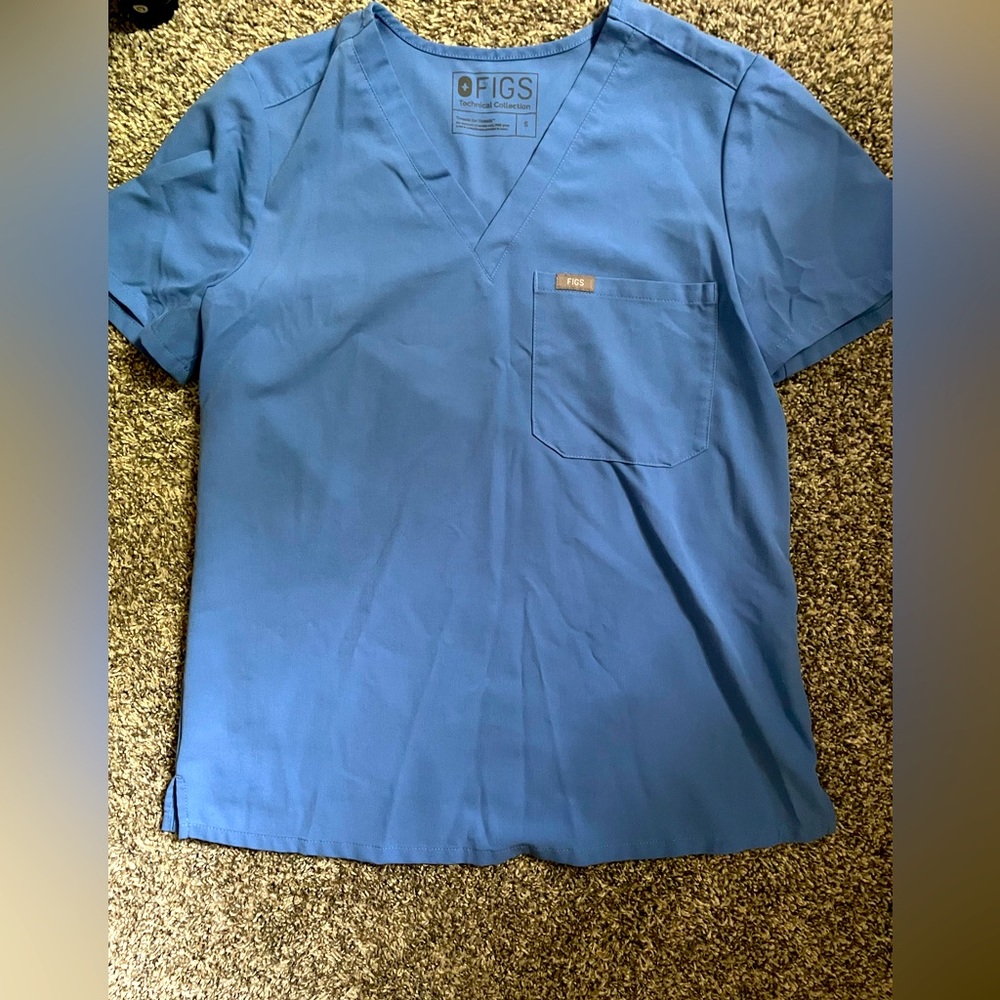 FIGS scrubs Catarina scrub top size S Ceil blue